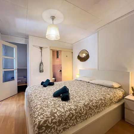Apartment In Calella Steps From The Beach *
