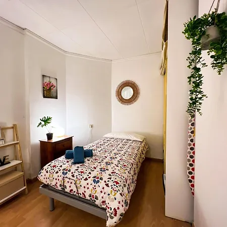 דירה Apartment In Calella Steps From The Beach *